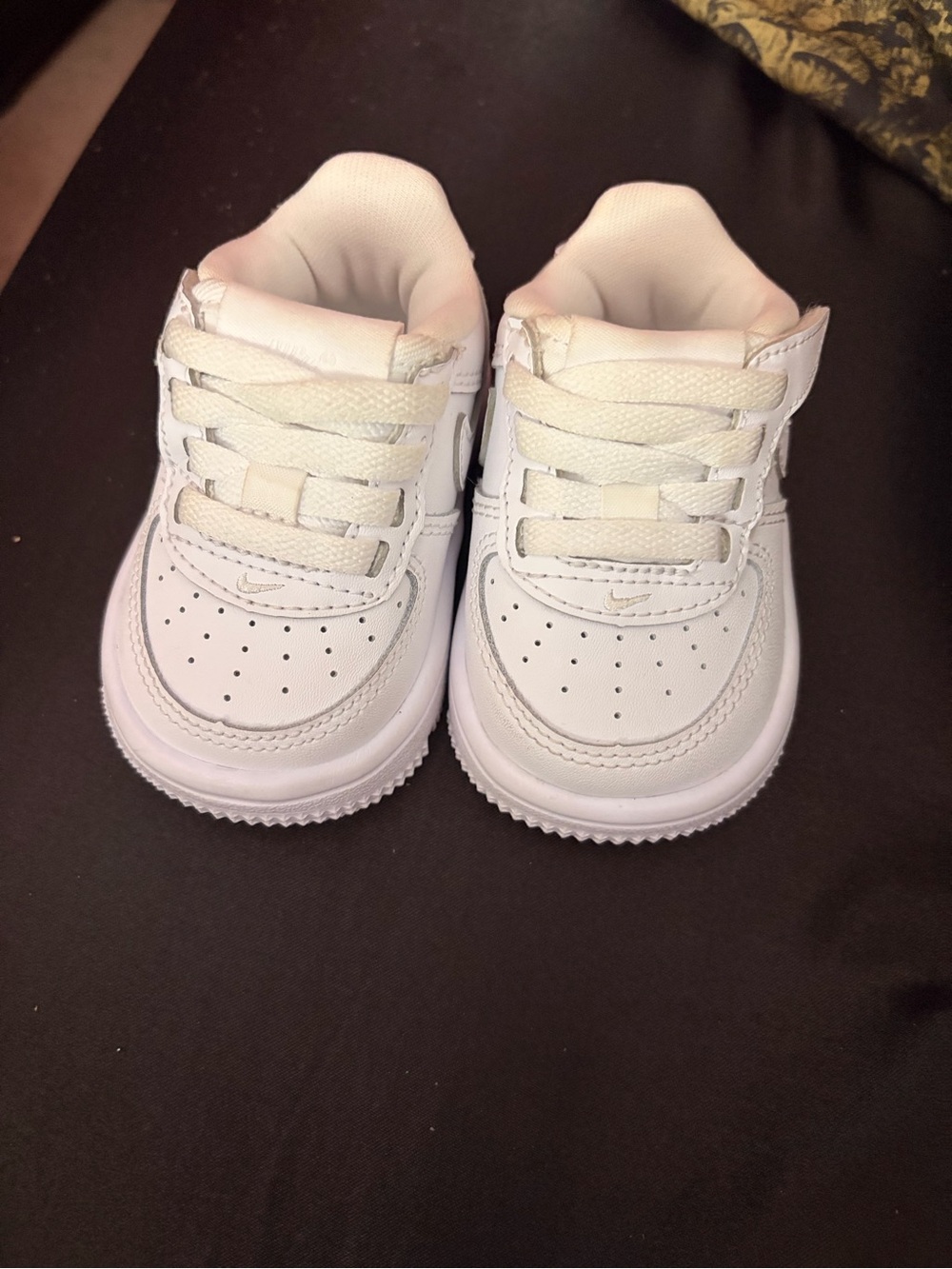 Toddler White Leather Lace-Up Sneakers without box